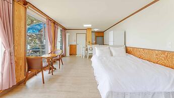 Namhae Baramundeok Pension