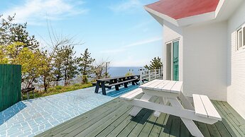 Namhae Baramundeok Pension