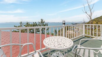 Namhae Baramundeok Pension