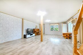 Gapyeong Ebenzer Pension