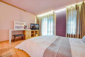 Tongyoung Mongdolhouse Pension