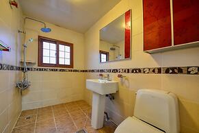 Tongyoung Mongdolhouse Pension