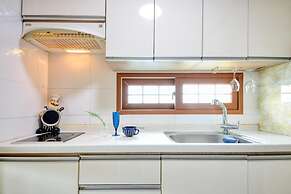 Tongyoung Mongdolhouse Pension