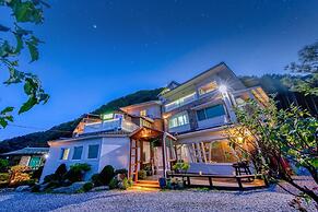 Gapyeong Pogny Kids Poolvilla