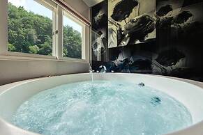 Gapyeong Pogny Kids Poolvilla