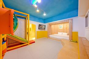 Gapyeong Pogny Kids Poolvilla