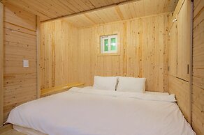 Gapyeong Pogny Kids Poolvilla