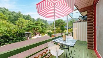 Pocheon Arumdri Pension