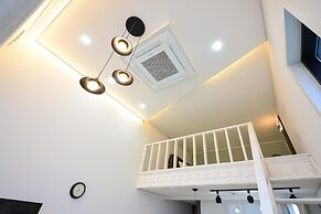 Yeosu Tivoli Pension