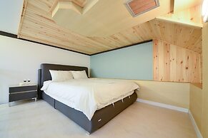 Yeosu Tivoli Pension