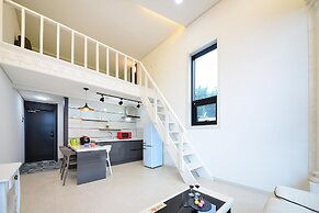 Yeosu Tivoli Pension