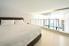 Yeosu Tivoli Pension