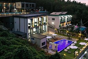 Yeosu Tivoli Pension