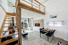 Yeosu Dolsanmaru Pension