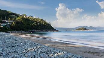 Yeosu Dolsanmaru Pension