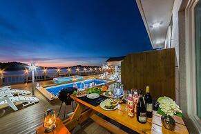 Yeosu Dolsanmaru Pension