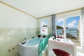 Yeosu Dolsanmaru Pension