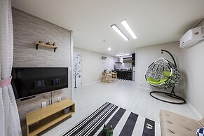 Tongyoung S468 Poolvilla