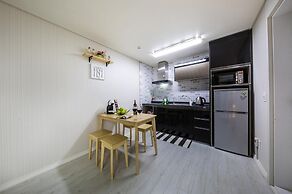 Tongyoung S468 Poolvilla