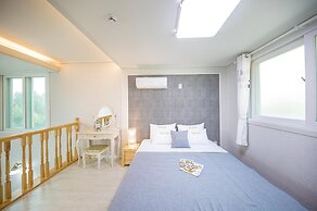 Tongyoung S468 Poolvilla