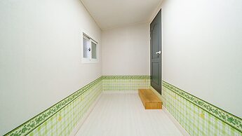 Yeosu Jplus A Pension