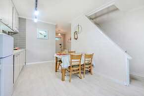 Yangyang Water Sol Valley Pension