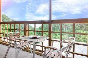 Yangyang Water Sol Valley Pension