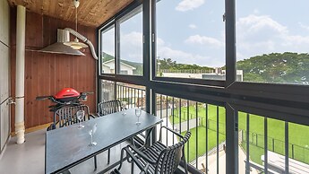 Namhae Dangdangi Dog Pension Blue