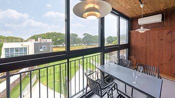 Namhae Dangdangi Dog Pension Blue