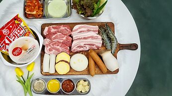 Namhae Dangdangi Dog Pension Blue