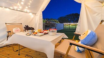 Namhae Dangdangi Dog Pension Blue