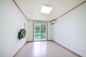 Samcheok Healingcamp Pension