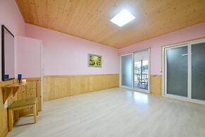 Samcheok Healingcamp Pension