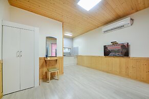 Samcheok Healingcamp Pension