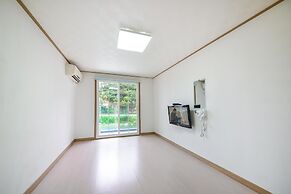 Samcheok Healingcamp Pension