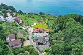 Geoje Purenneoul Pension