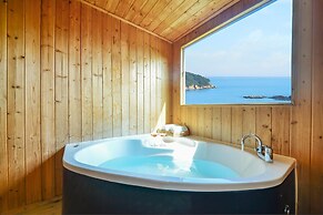 Geoje Purenneoul Pension