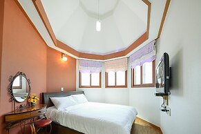 Ganghwa Punggyung Gryujineon zip Pension