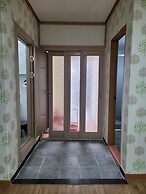 Ganghwa Punggyung Gryujineon zip Pension