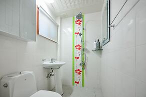 Ganghwa Punggyung Gryujineon zip Pension