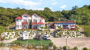 Ganghwa Punggyung Gryujineon zip Pension