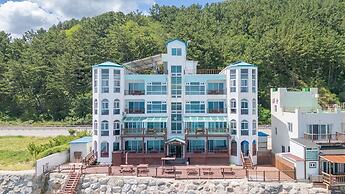 Youngduk Sea & Spa Pension