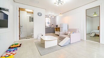 Gangneng Soowarae Pension