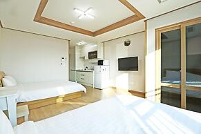 Jeju DK House Pension