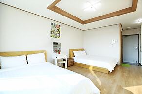 Jeju DK House Pension