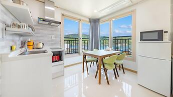 Nami Island Pig Dream Spa Pension