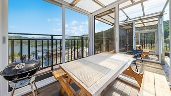 Nami Island Pig Dream Spa Pension