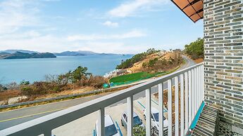 Yeosu Jplus Pension