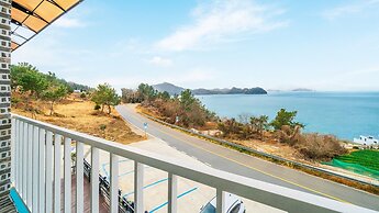 Yeosu Jplus Pension