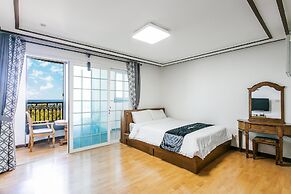 Jeju View Of Sea Pension